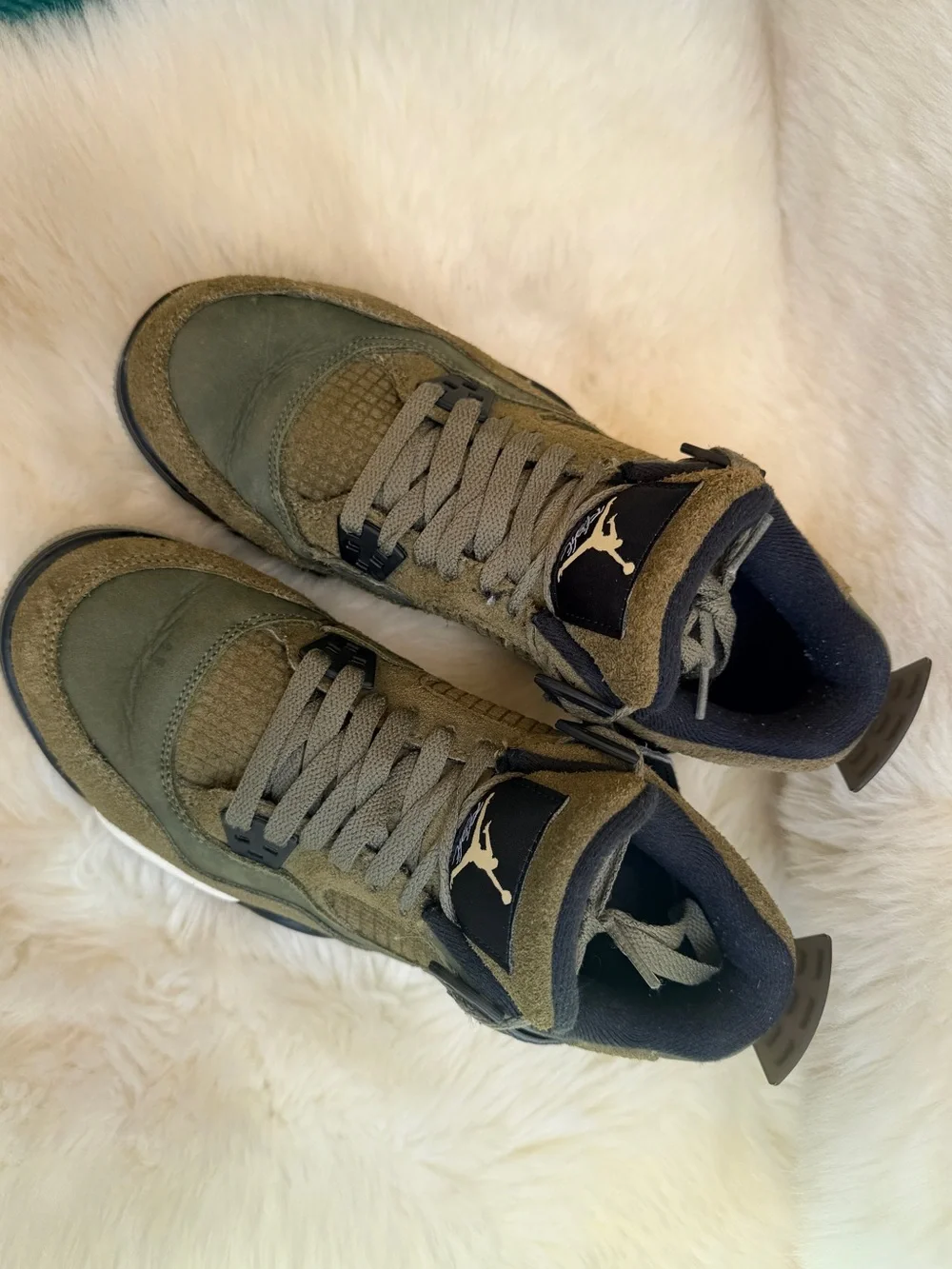 Air Jordan 4 Sneakers - Olive Green Suede